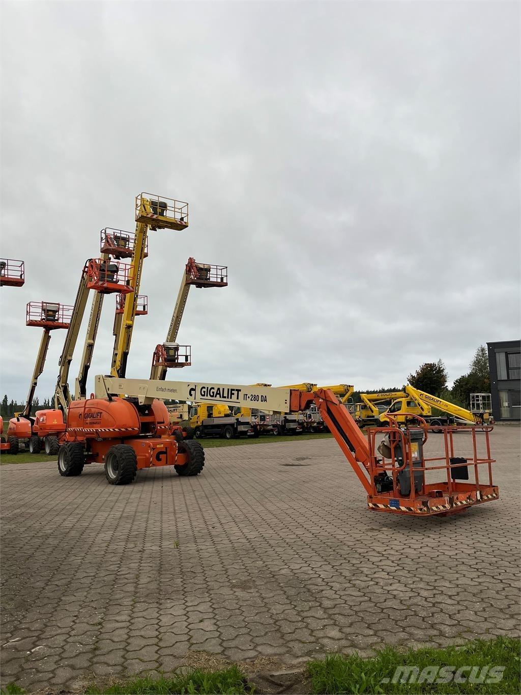 JLG 860 SJ Teleskopiniai keltuvai