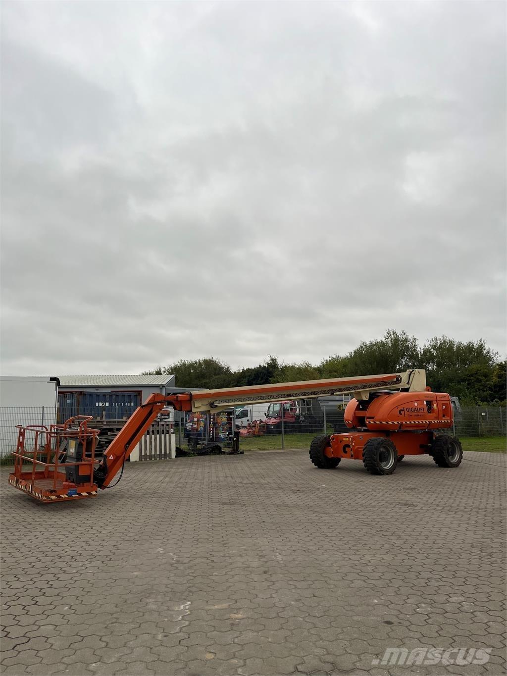 JLG 860 SJ Teleskopiniai keltuvai