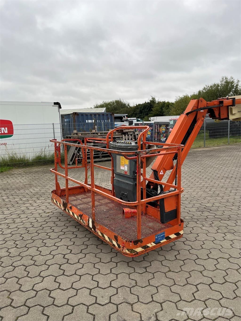 JLG 860 SJ Teleskopiniai keltuvai