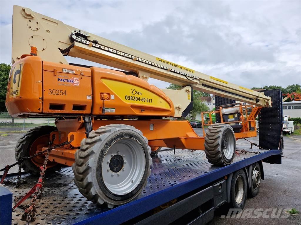 JLG M 600 JP Teleskopiniai keltuvai