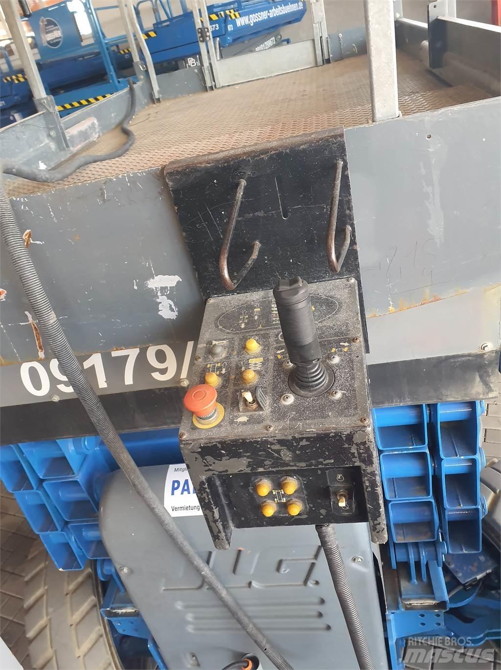 JLG M4069 Žirkliniai keltuvai