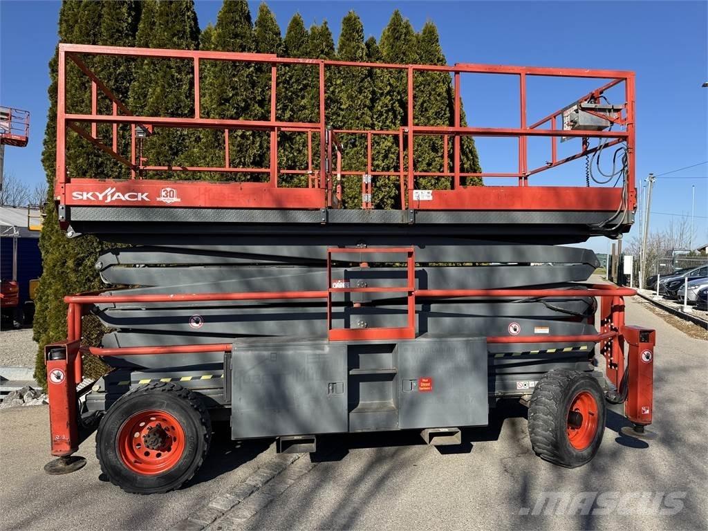 SkyJack SJ9250 Žirkliniai keltuvai