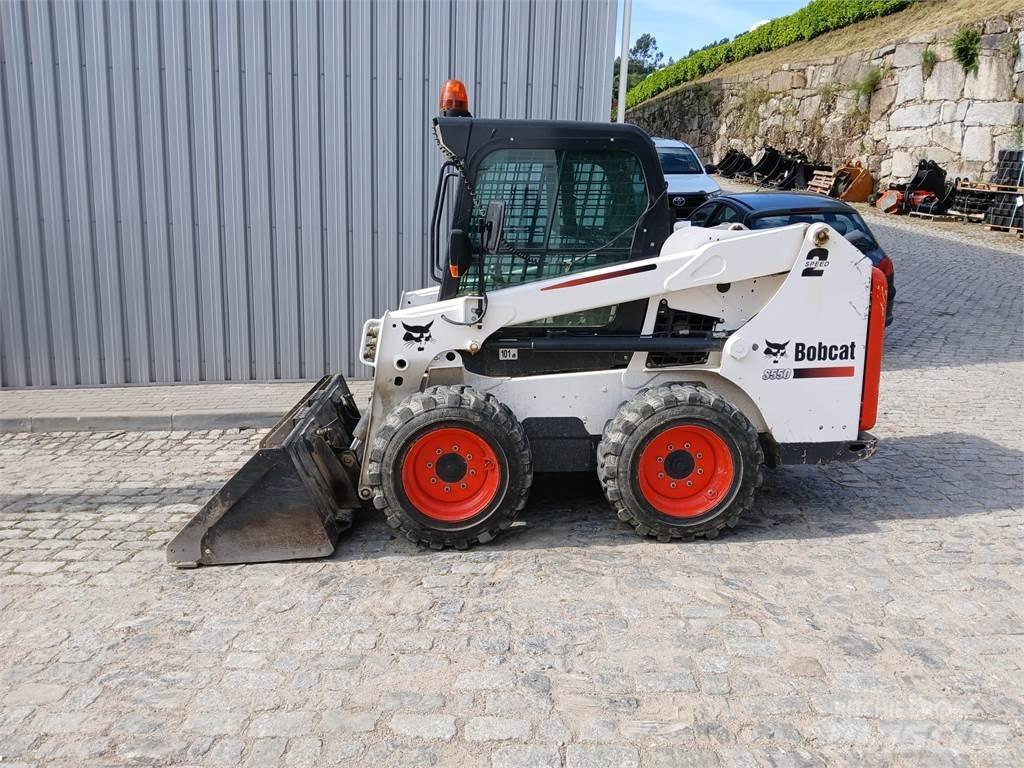 Bobcat S550 Naudoti ratiniai krautuvai