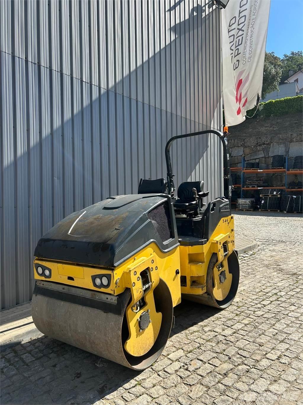 Bomag BW138AD-5 Porinių būgnų volai