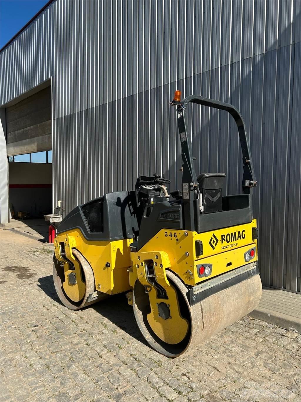 Bomag BW138AD-5 Porinių būgnų volai