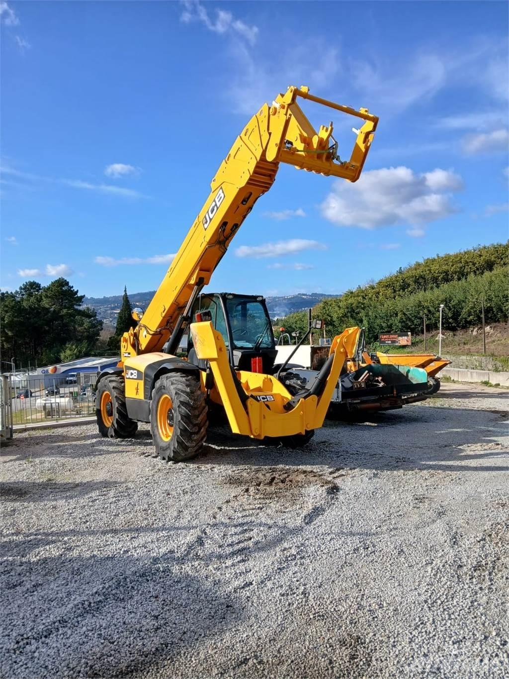 JCB 540-200 Šakiniai krautuvai su prailgintu keltuvu