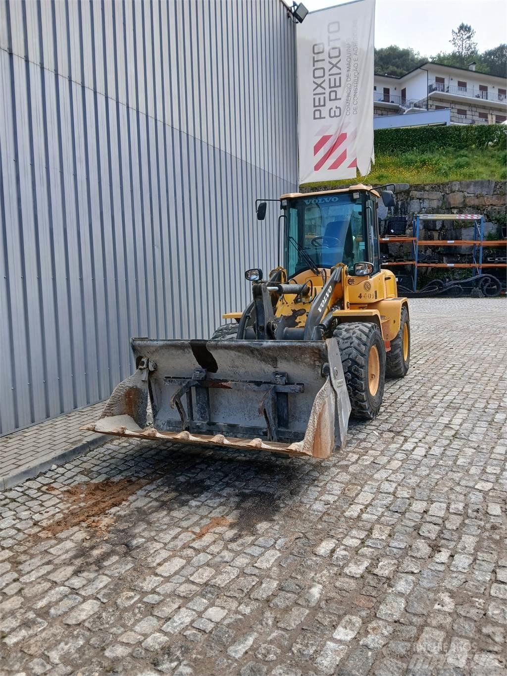 Volvo L35G Statyba - Kita