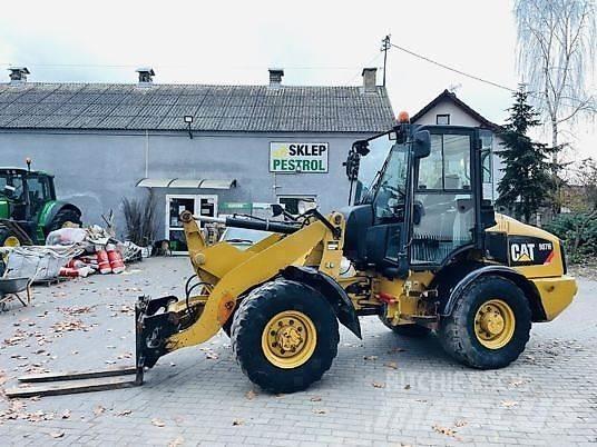 CAT 907H Naudoti ratiniai krautuvai