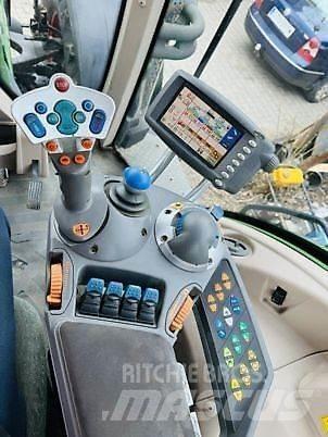 Fendt 933 VARIO Traktoriai