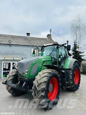 Fendt 933 VARIO Traktoriai