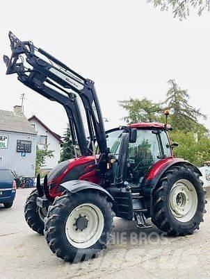 Valtra N104 Traktoriai