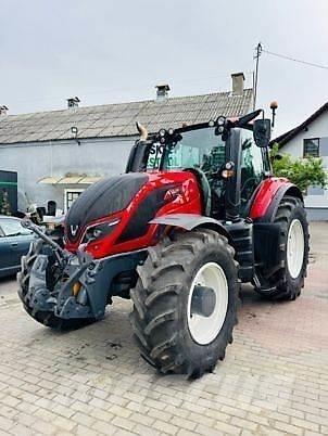 Valtra T154 Traktoriai