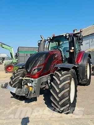 Valtra T174 VERSU Traktoriai