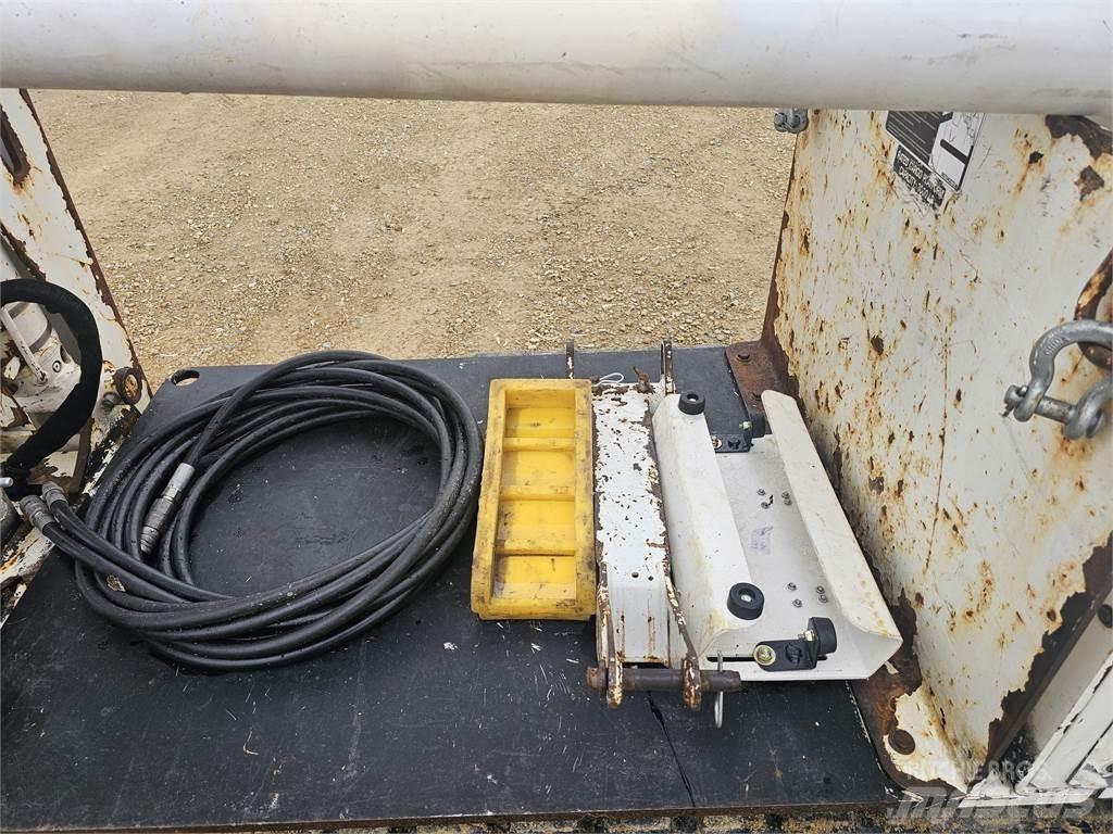 Altec DB37 Kiti keltuvai ir platformos