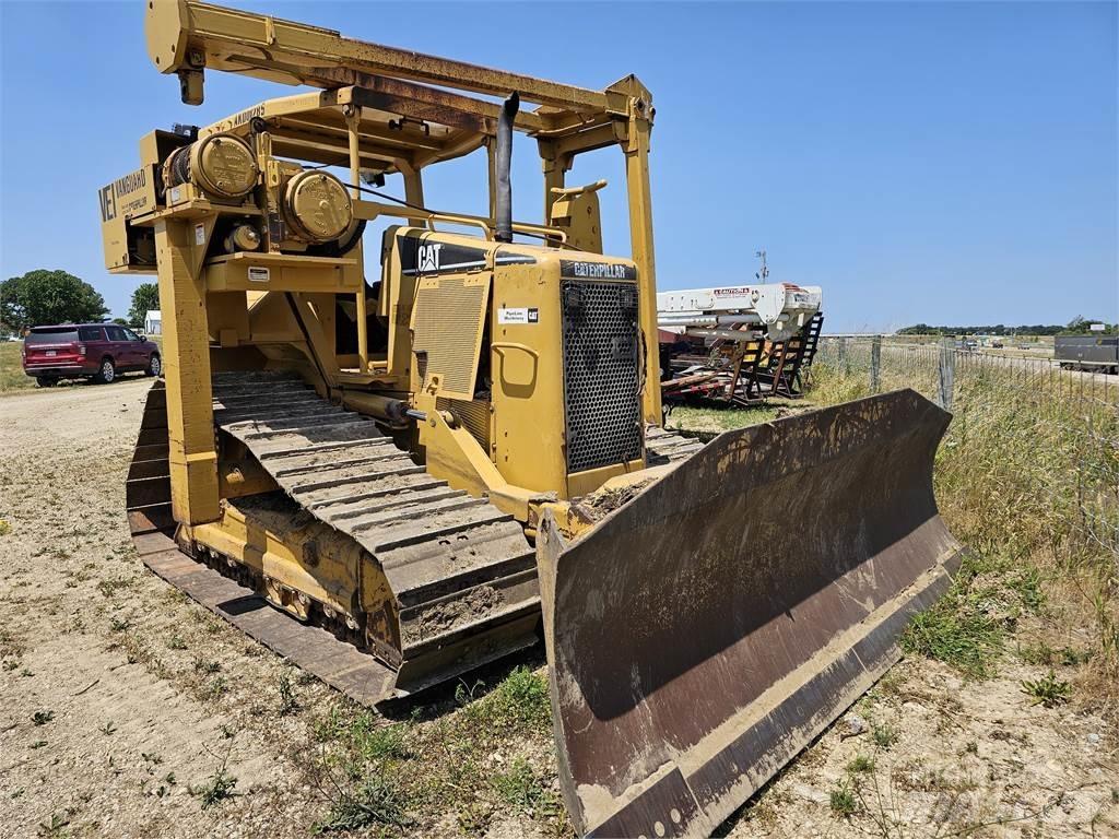 CAT D5N LGP Vikšriniai buldozeriai