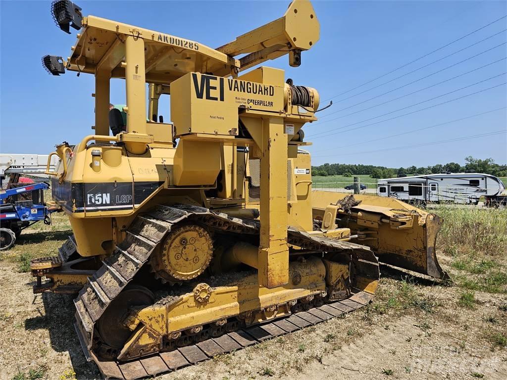 CAT D5N LGP Vikšriniai buldozeriai