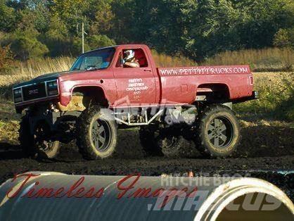 GMC K2500 Statyba - Kita