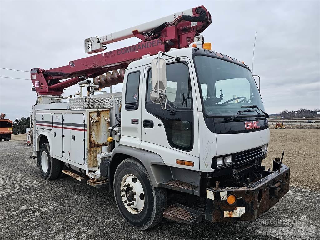 GMC T7500 Mobilūs gręžimo bokštiniai sunkvežimiai