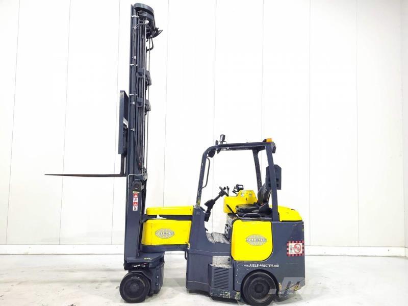 Aisle-Master 20SHE Siaurų praėjimų krautuvai