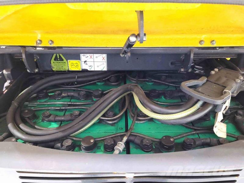 Aisle-Master 20WHE Siaurų praėjimų krautuvai