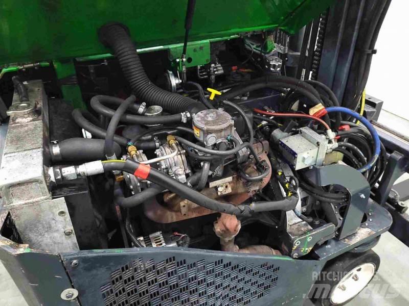 Combilift C3000 CB Šakiniai krautuvai su privažiavimu iš visų keturių pusių