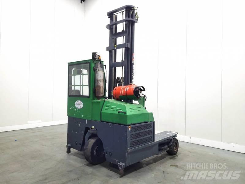 Combilift C4000 Šakiniai krautuvai su privažiavimu iš visų keturių pusių