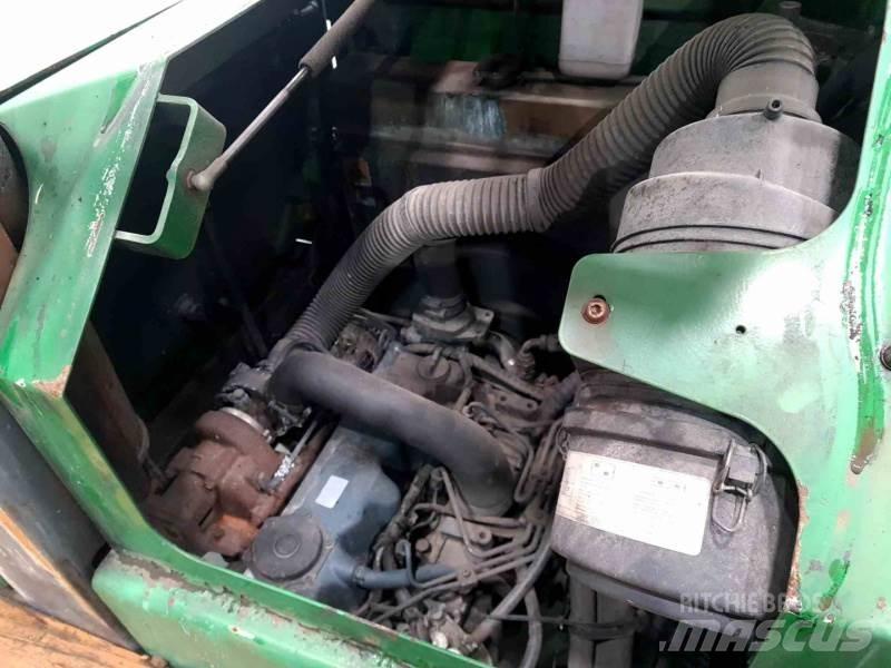 Combilift C5000SL Šakiniai krautuvai su privažiavimu iš visų keturių pusių