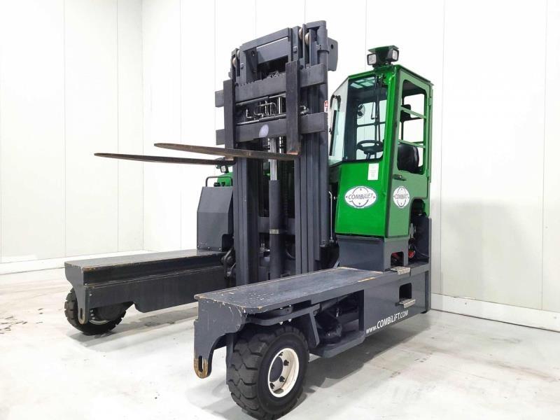 Combilift C8000 GAS Šakiniai krautuvai su privažiavimu iš visų keturių pusių
