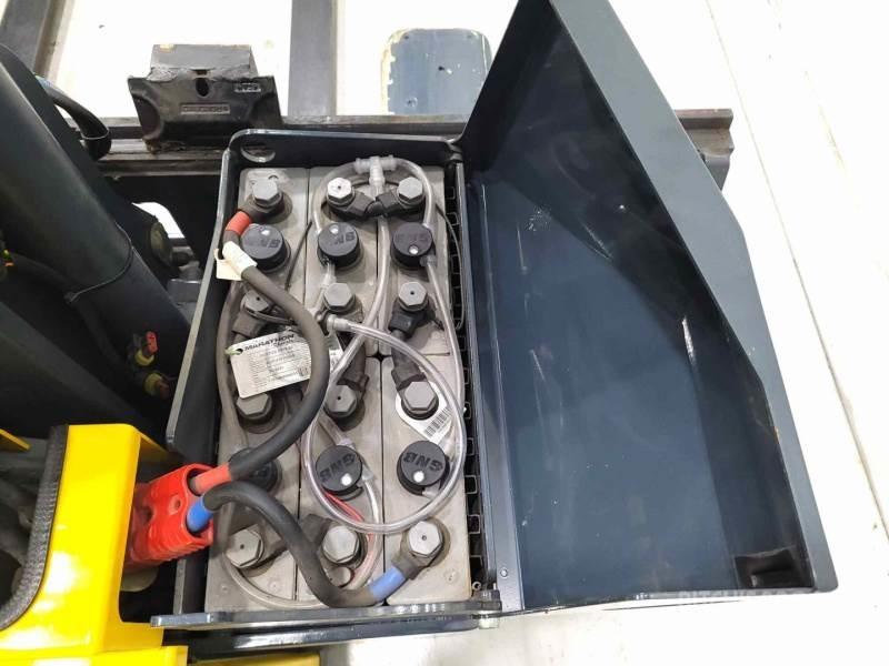 Combilift WR4 Šakiniai krautuvai su privažiavimu iš visų keturių pusių