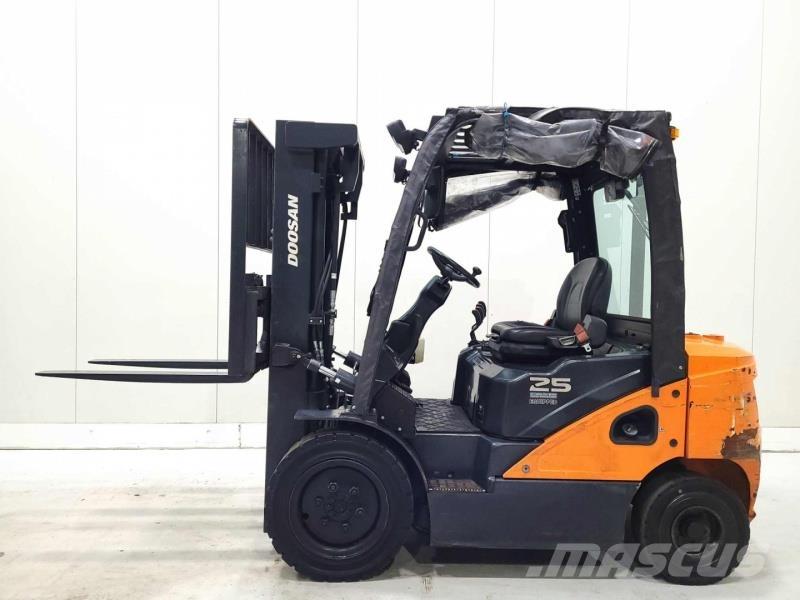 Doosan D25S-7 Dyzeliniai krautuvai