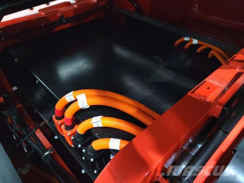 EP EFL1003-6 Elektriniai šakiniai krautuvai