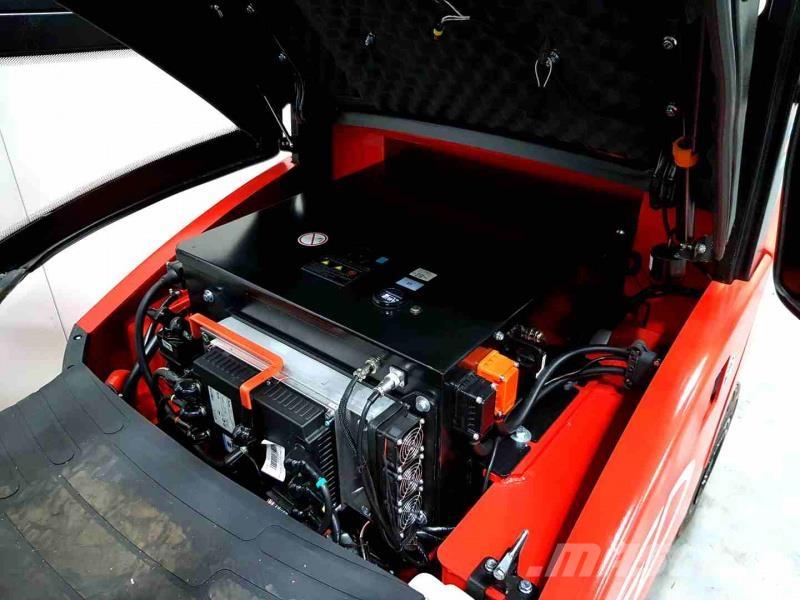 EP EFL253B 205 FC RENTAL Elektriniai šakiniai krautuvai