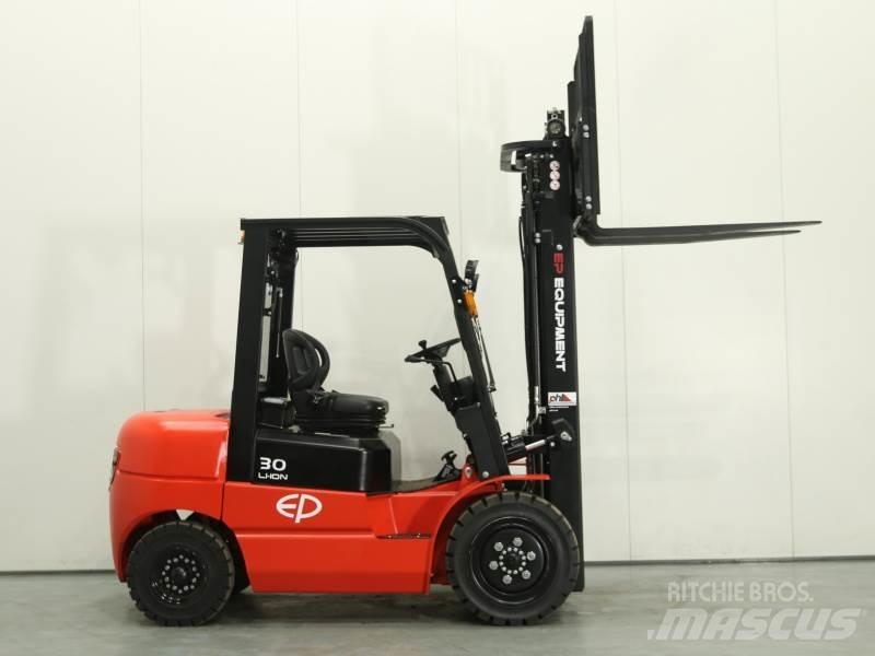 EP EFL302 410 Elektriniai šakiniai krautuvai