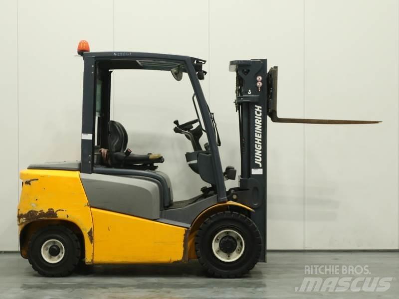 Jungheinrich DFG 425 Dyzeliniai krautuvai