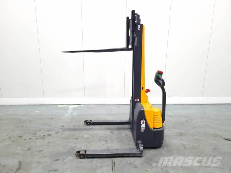 Jungheinrich EMC B10 Rankiniai vėžimėliai