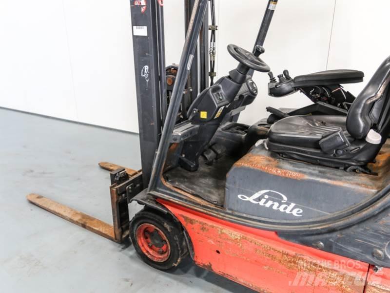 Linde E14-02 Šakiniai krautuvai - Kita