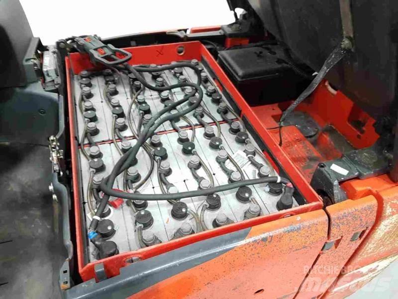 Linde E16C-02 Šakiniai krautuvai - Kita