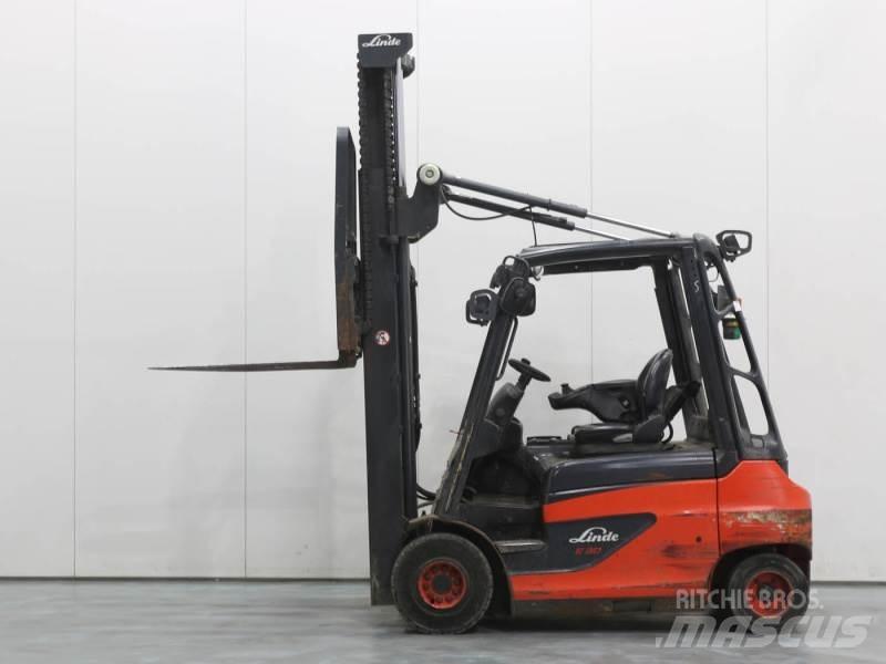 Linde E30-01 387 Elektriniai šakiniai krautuvai