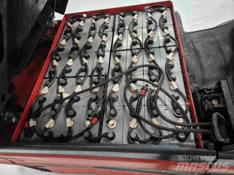 Linde E30L-01 Elektriniai šakiniai krautuvai