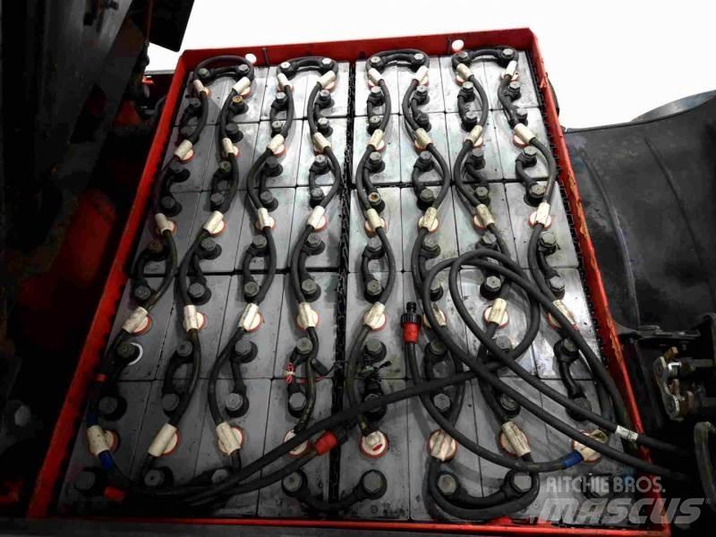 Linde E30L-01 Elektriniai šakiniai krautuvai