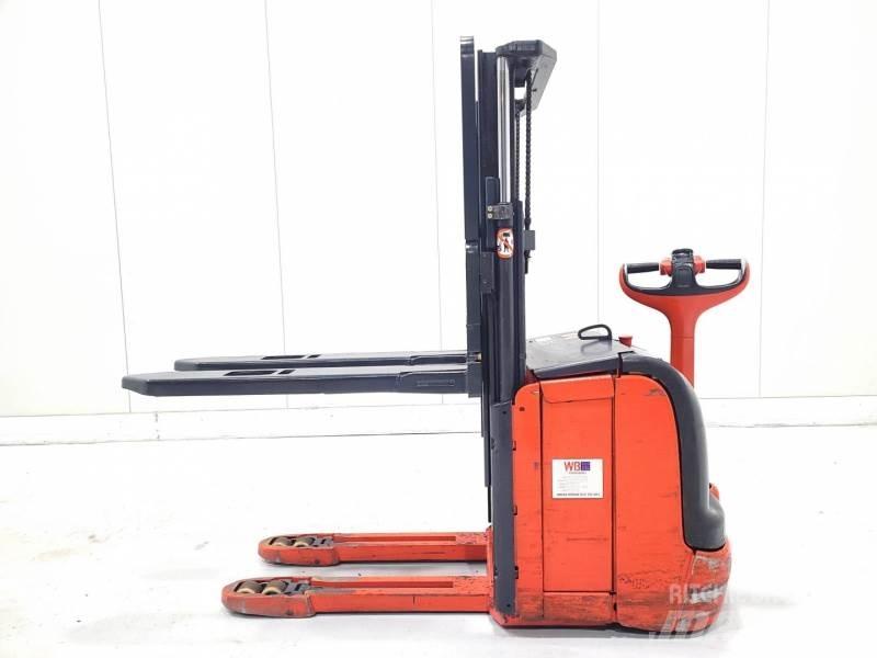 Linde L14 Rankiniai padėklų rietuvai