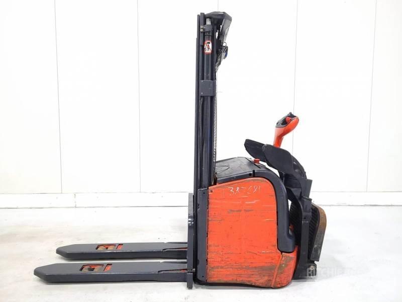 Linde L14 AP Rankiniai padėklų rietuvai