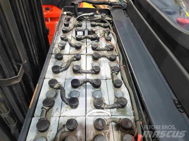 Linde R14-01 Šakiniai krautuvai su prailgintu keltuvu