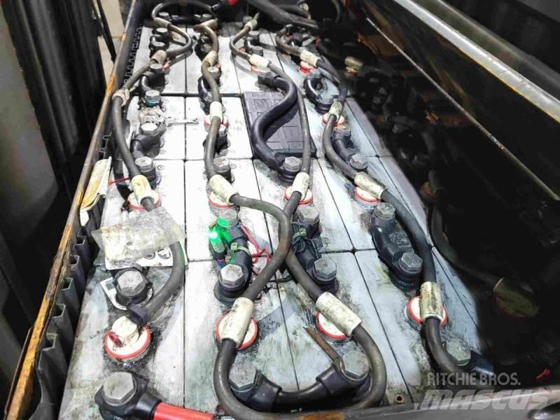 Linde R16N-01 Šakiniai krautuvai su prailgintu keltuvu