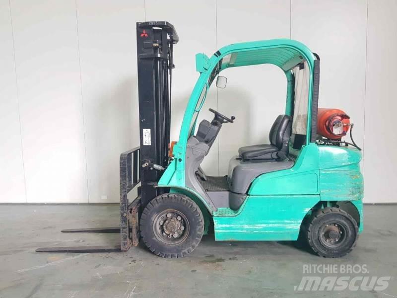 Mitsubishi FG25N LPG (dujiniai) krautuvai