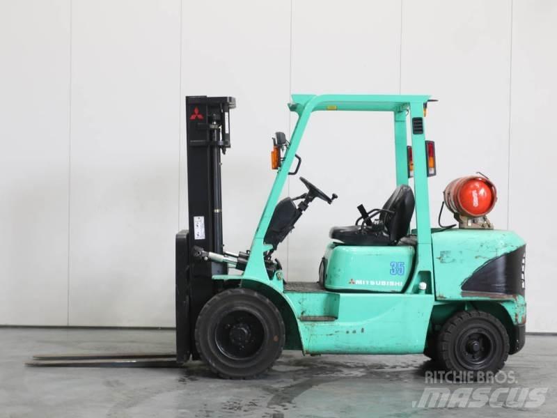 Mitsubishi FG35K LPG (dujiniai) krautuvai