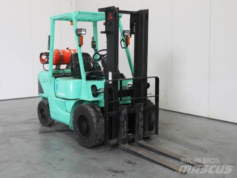 Mitsubishi FG35K LPG (dujiniai) krautuvai