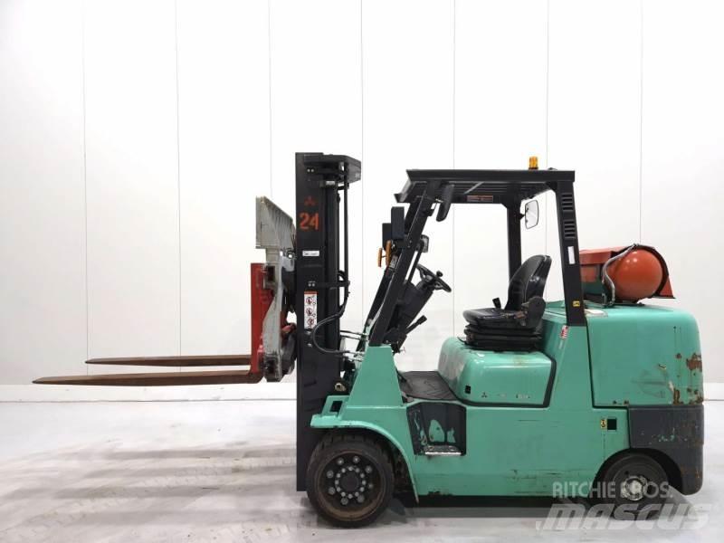 Mitsubishi FGC55K LPG (dujiniai) krautuvai