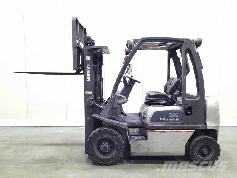 Nissan FD02A20 Dyzeliniai krautuvai