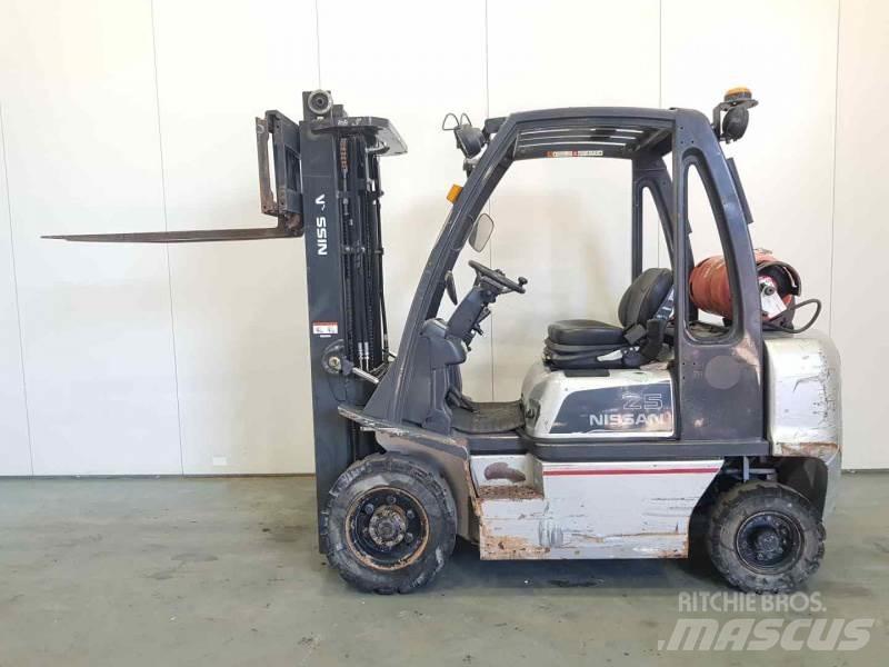 Nissan U1D272520 LPG (dujiniai) krautuvai